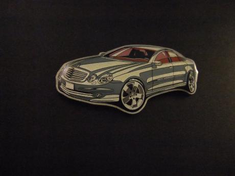 Mercedes-Benz E 280 grijs ( W210  de interne fabrieksnaam )